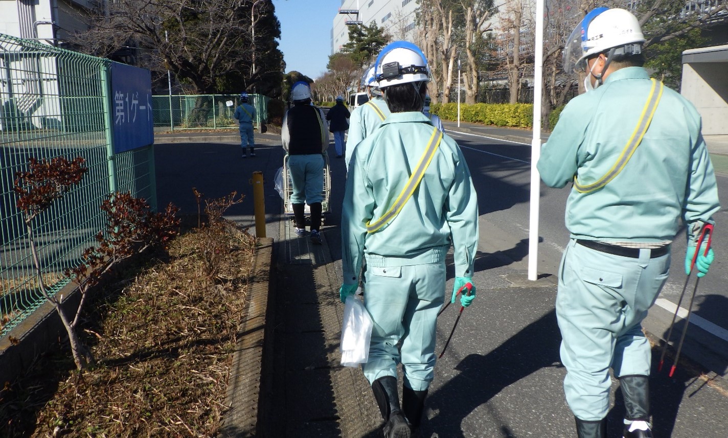 川南町東地域交流会美化活動